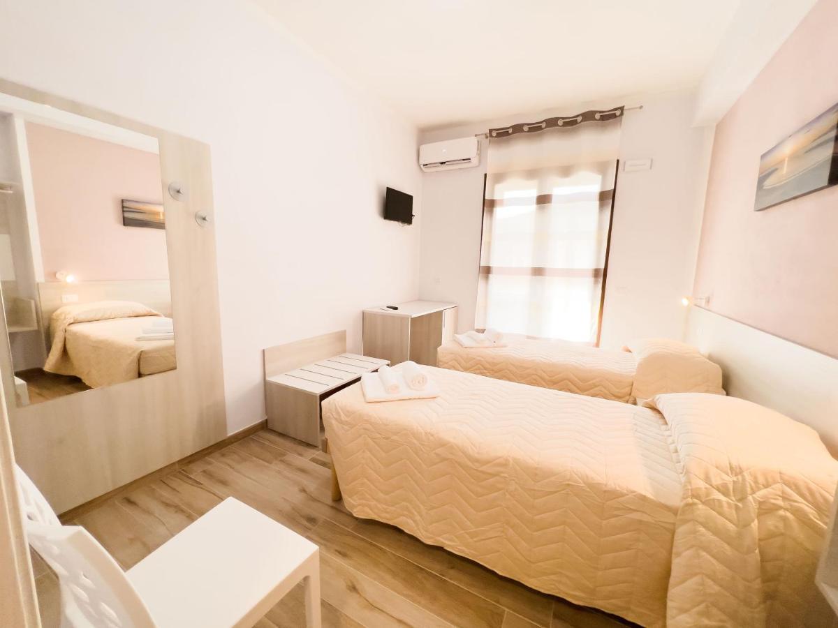 B&B Babbu Meu Bosa Exteriör bild