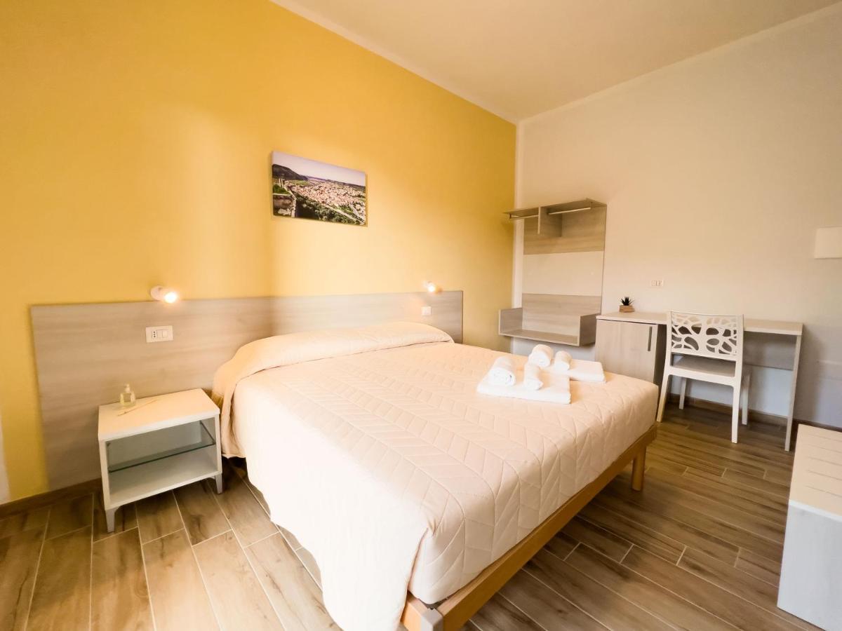 B&B Babbu Meu Bosa Exteriör bild