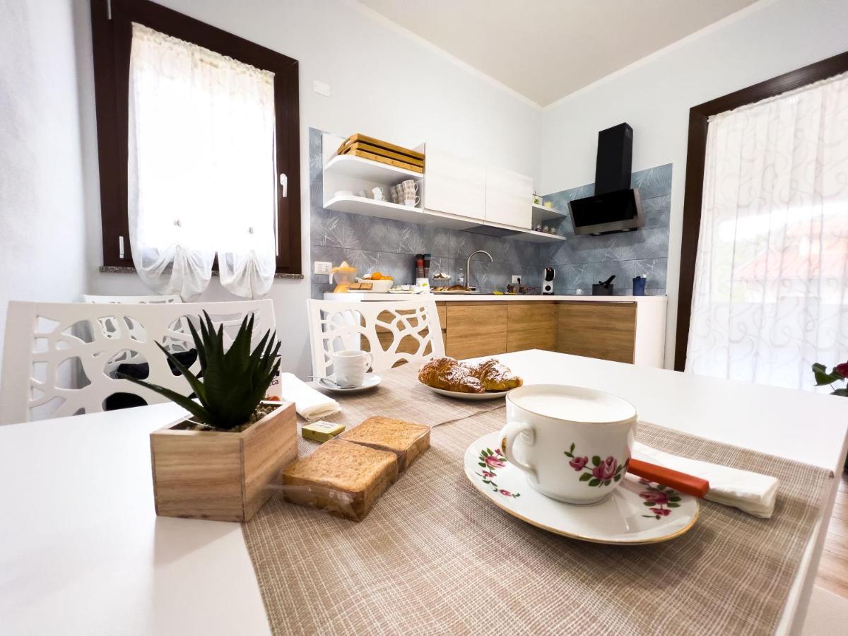 B&B Babbu Meu Bosa Exteriör bild